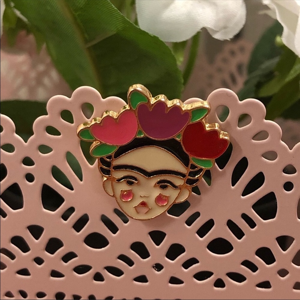 🌺Frida Kahlo Enameled Brooch/Tie Pin🌺 - Picture 2 of 4
